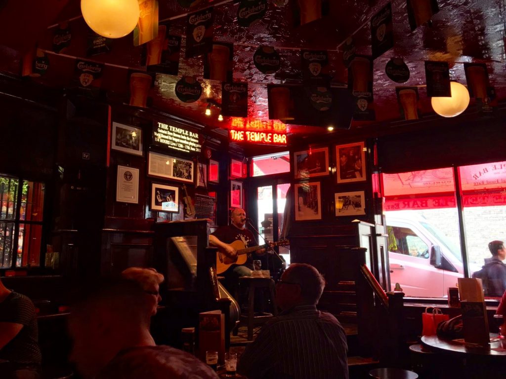 Temple Bar, una visita imprescindible en Dublín