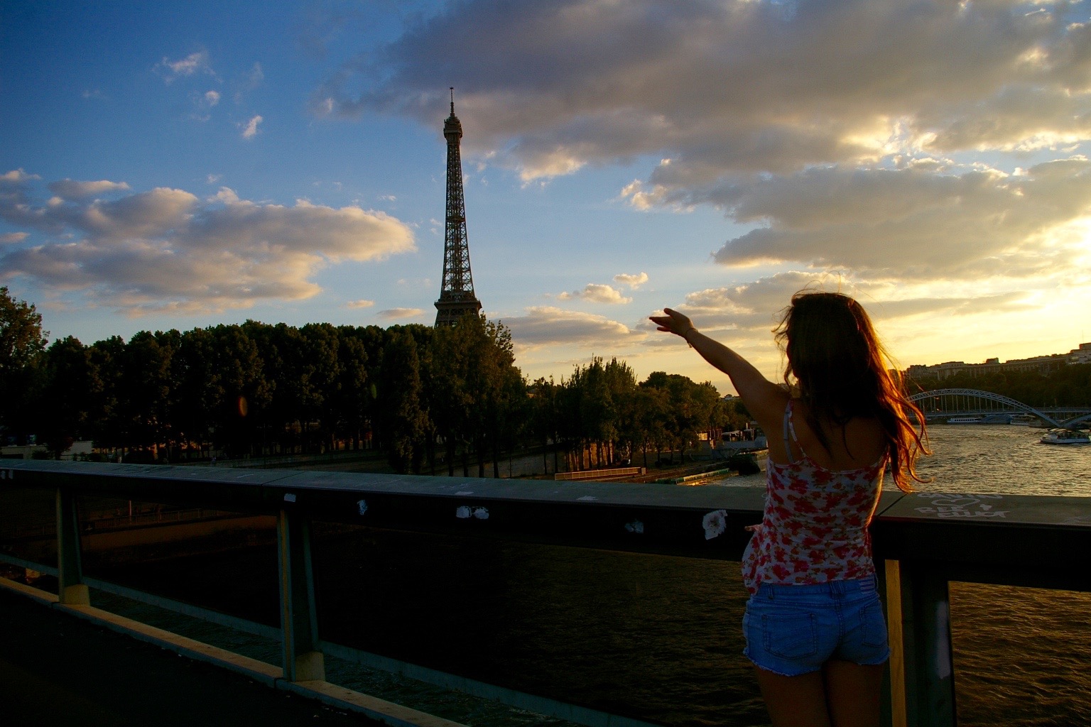 Atardecer en la Torre Eiffel, una visita imprescindible en París