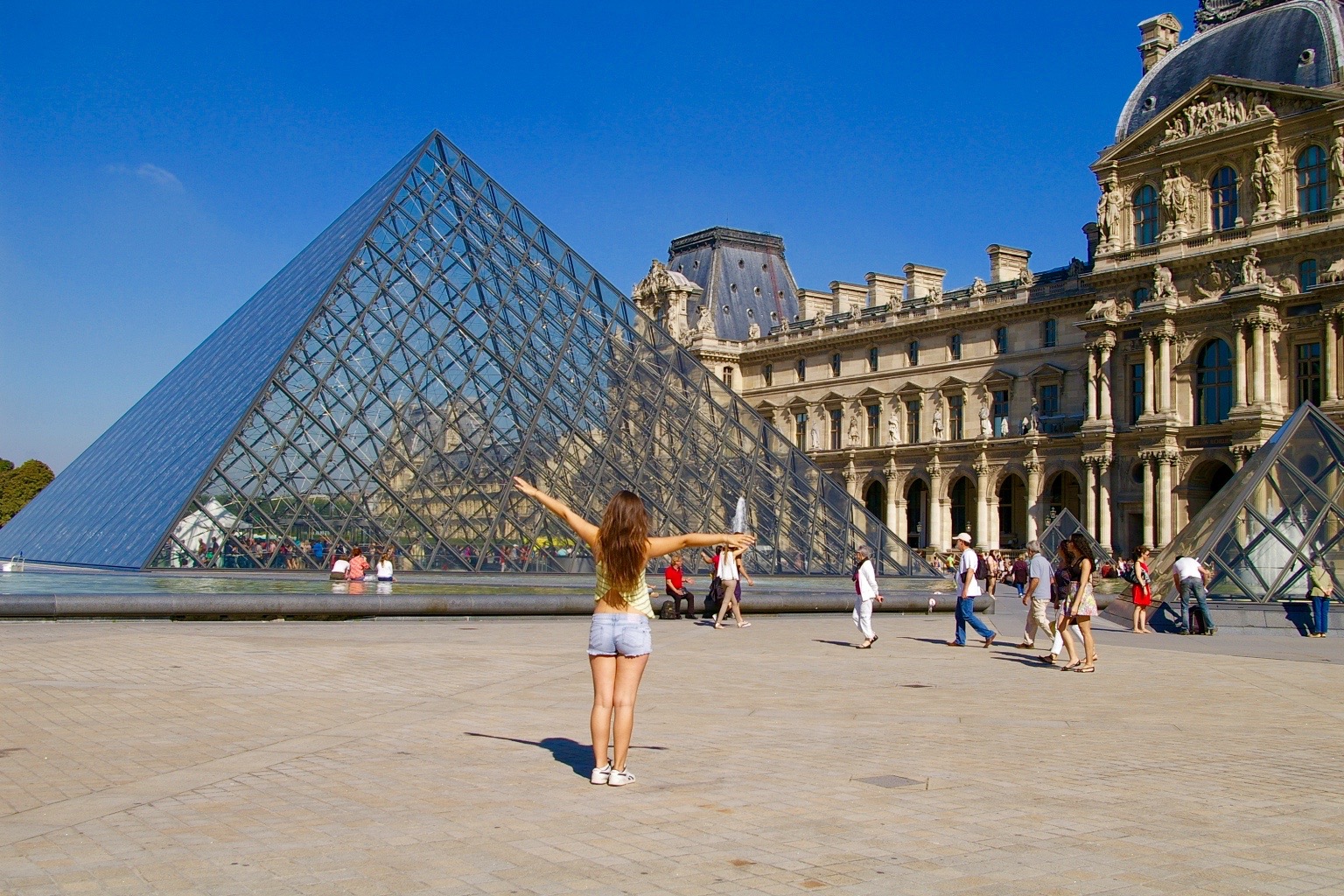 Museo del Louvre, una visita imprescindible en París