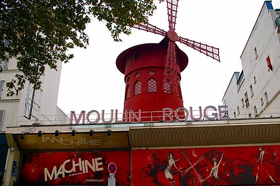 Moulin Rouge, un sitio imprescindible en París