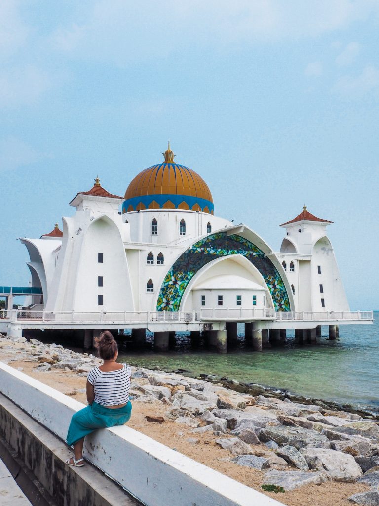 Mezquita Straits, una visita imprescindible en Melaka