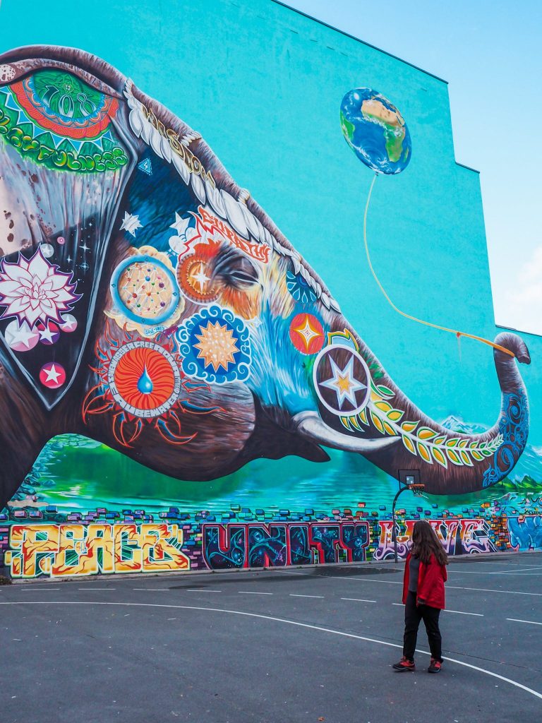 Mural del Elefante en Kreuzberg, Berlín