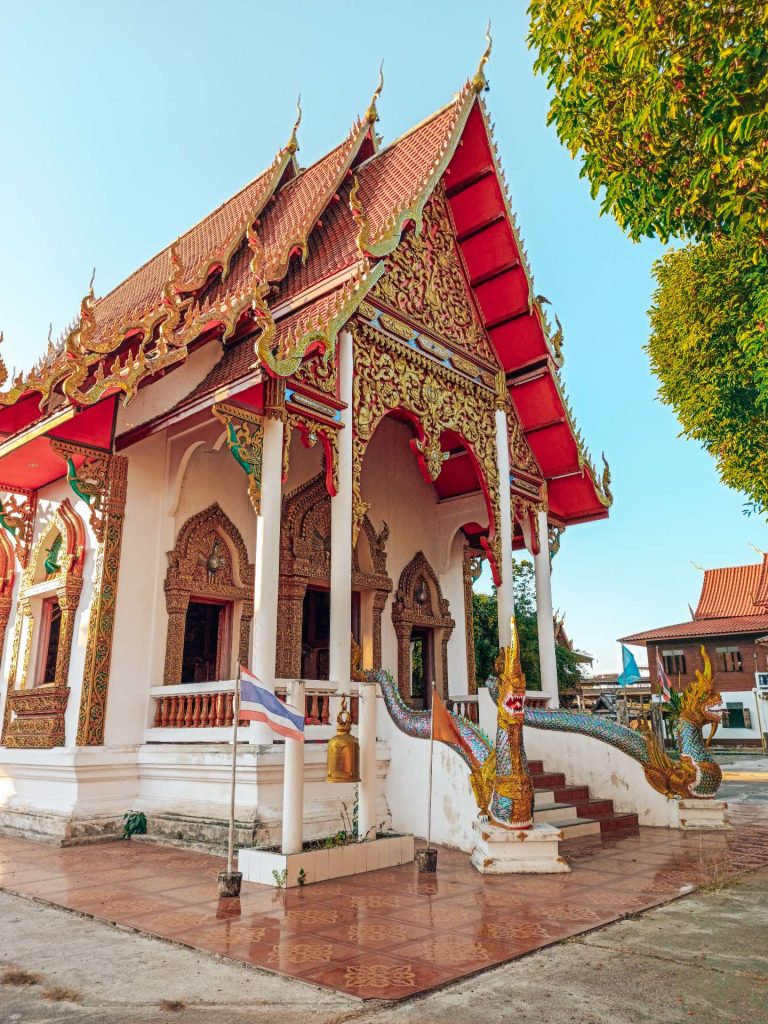Wat Kittiwong, un templo precioso que ver en Mae Sariang