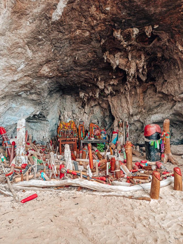 Phra Nang Cave, las cuevas más famosas de Railay, Krabi