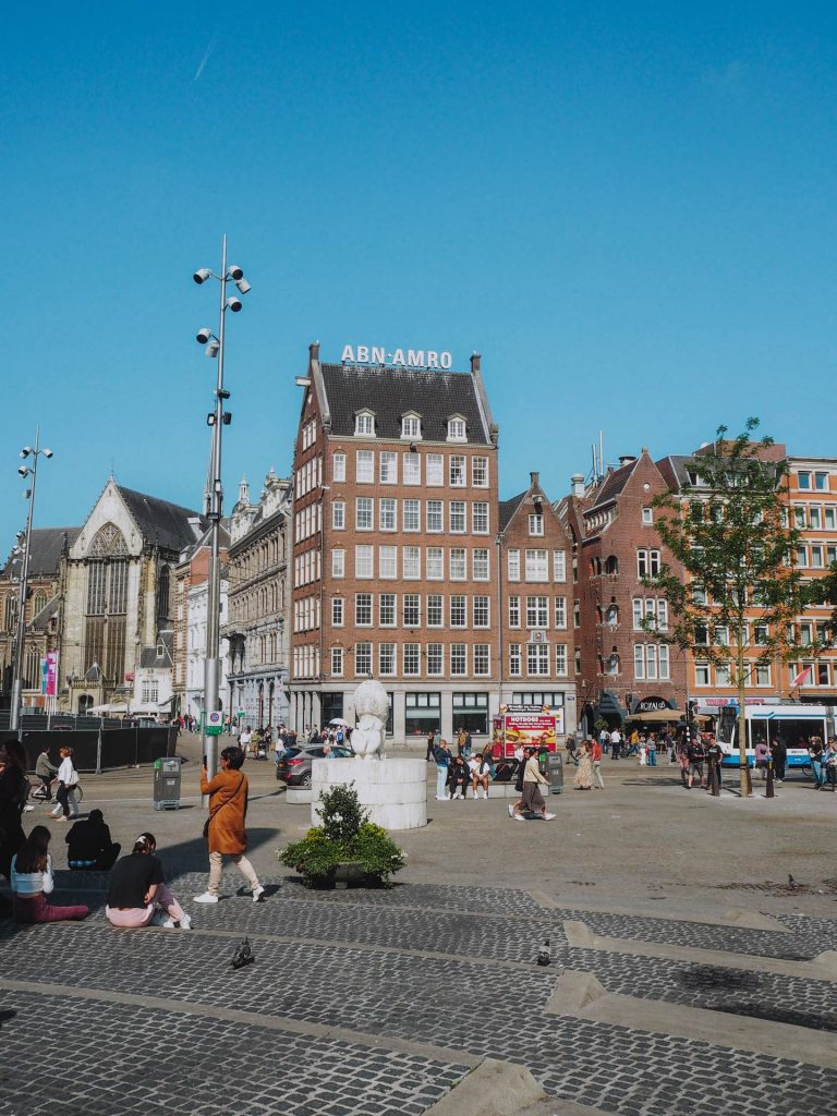 Plaza Dam, la plaza más animada de Ámsterdam