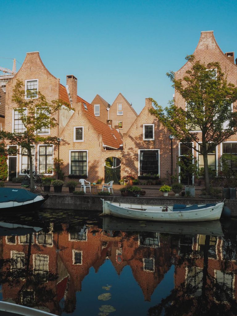 Oranjegracht, una calle preciosa que ver en Leiden