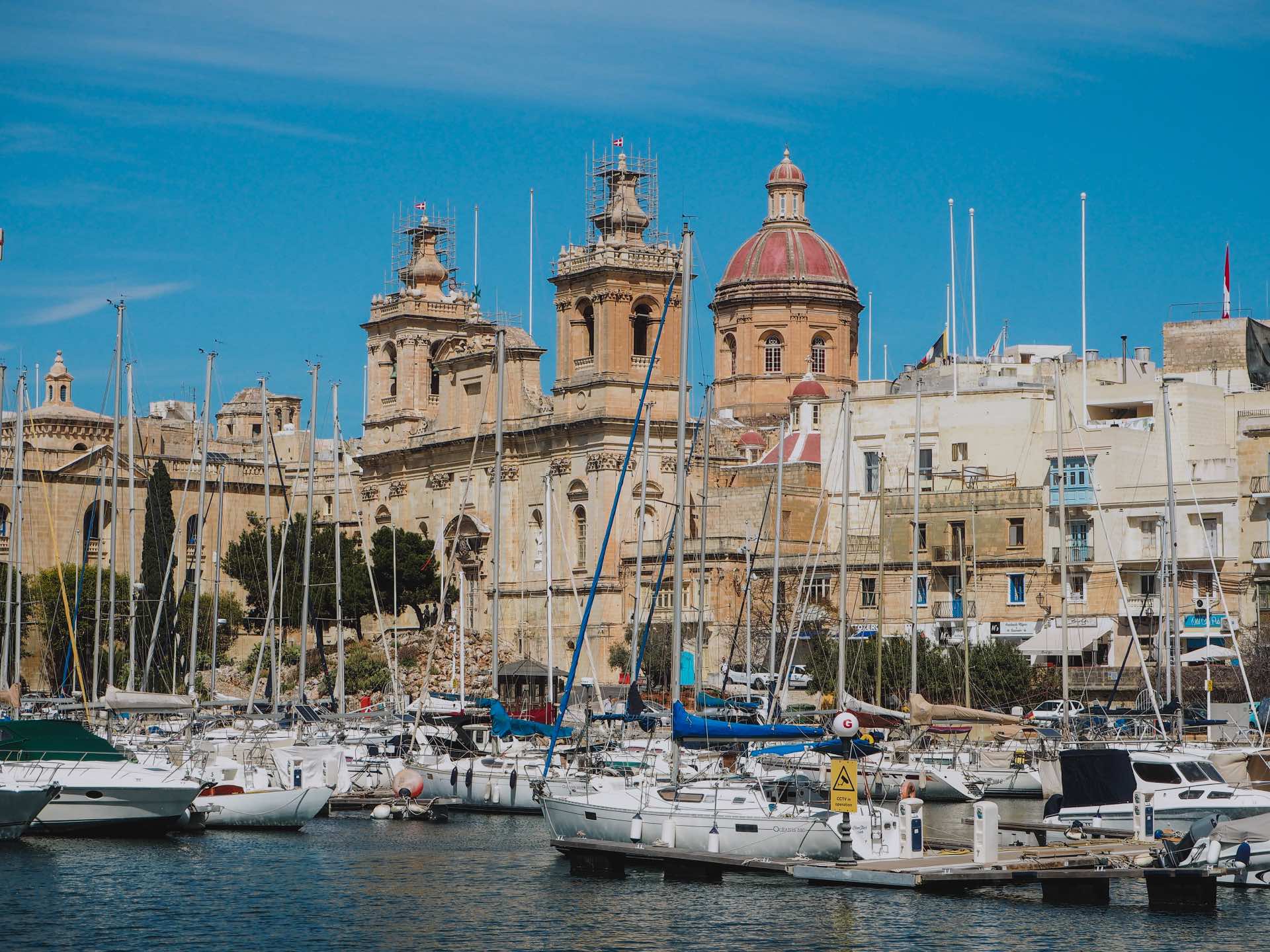Vistas de Vittoriosa desde Cospicua, una de las Tres Ciudades de Malta