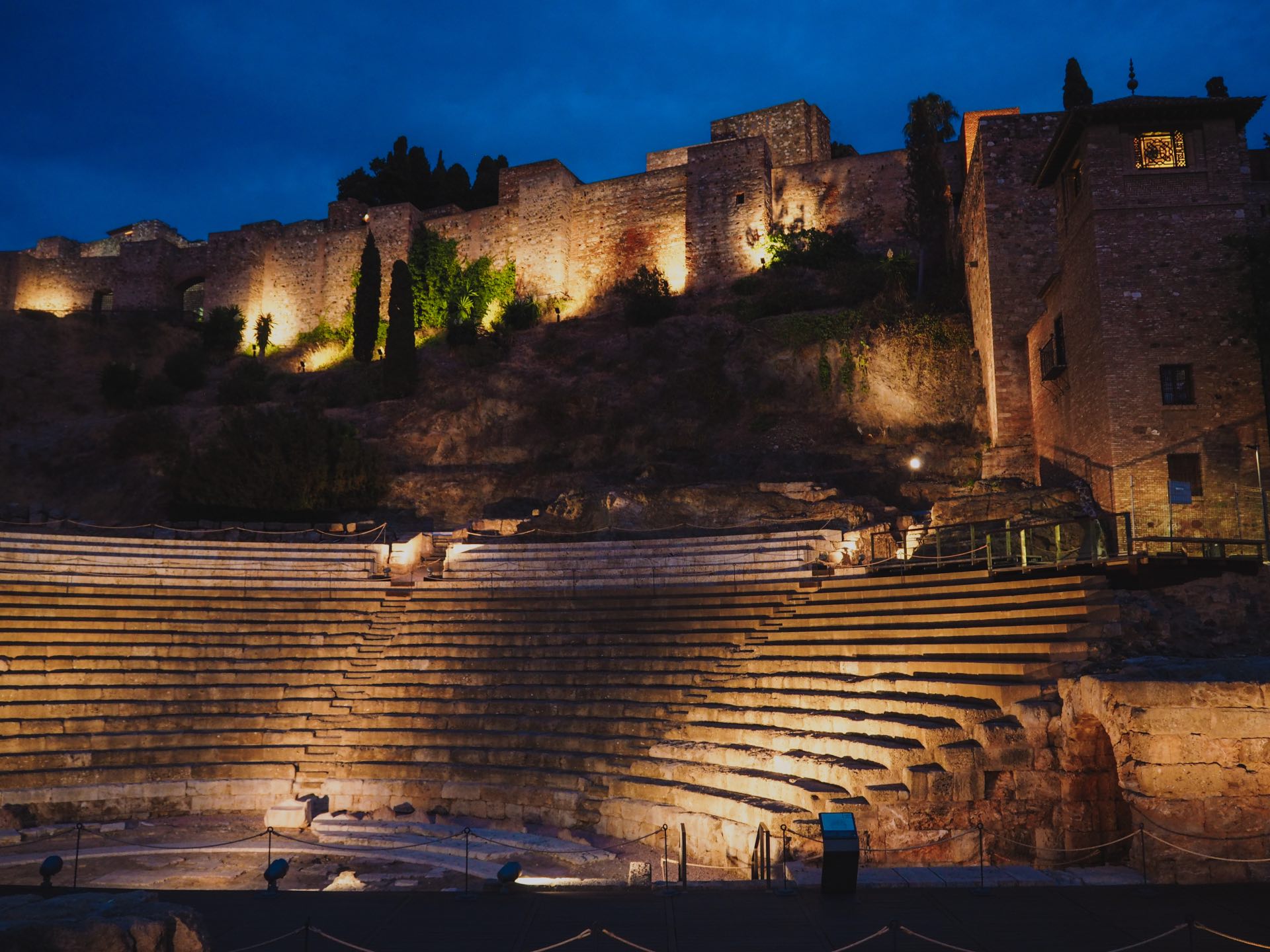 Alcazaba y Teatro Romano, una visita imprescindible que hacer en Málaga