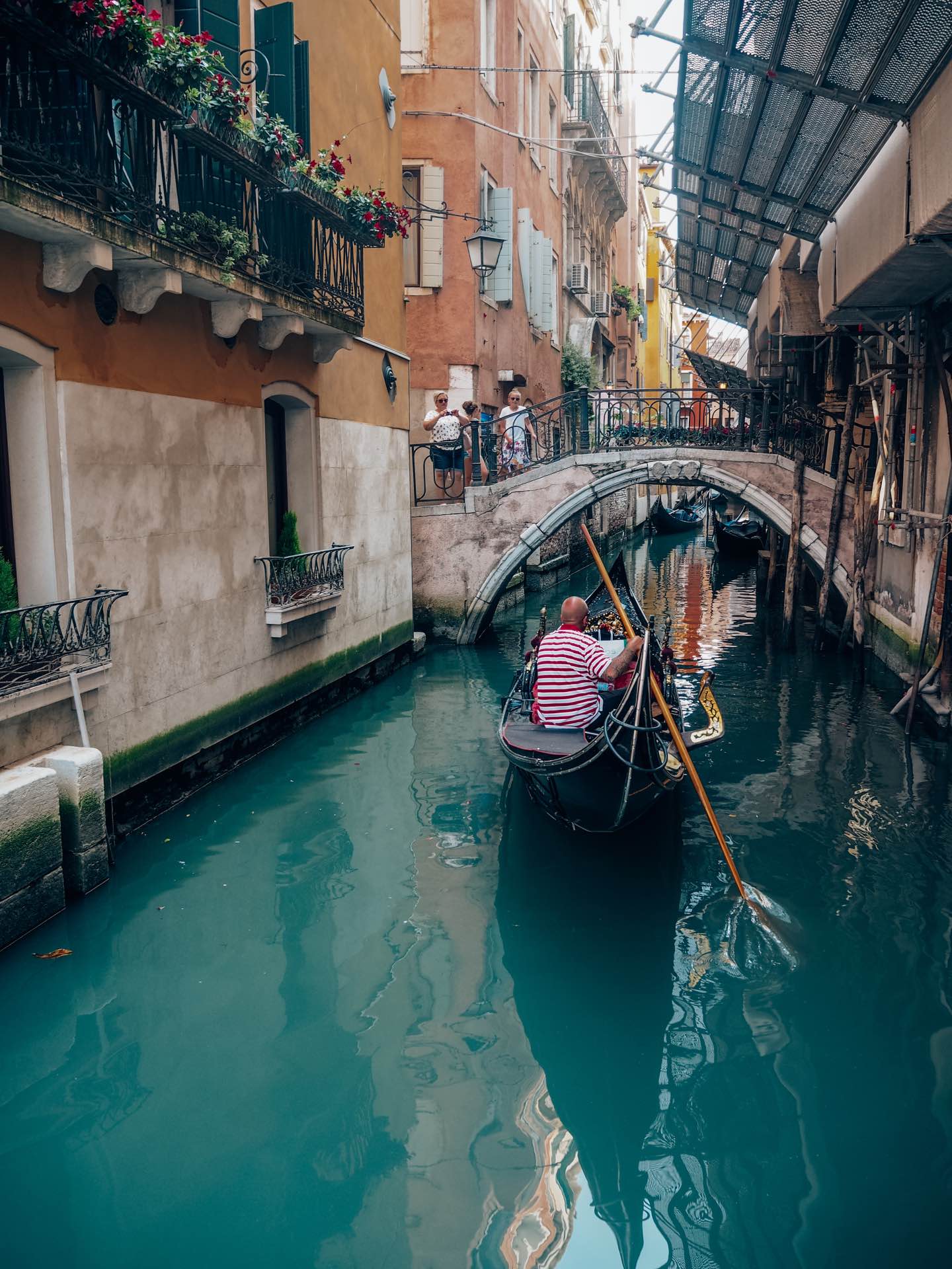 Paseo por los canales, lo mejor que hacer en Venecia