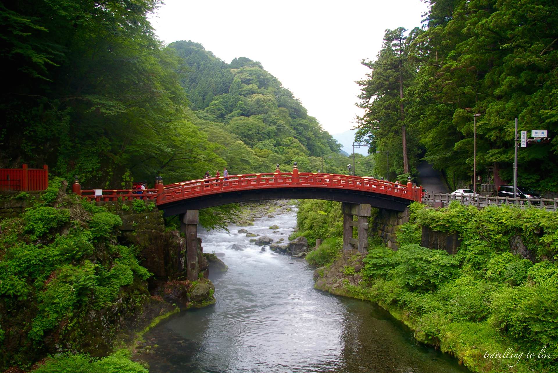 Puente Shinkyō, la primera imagen de Nikko