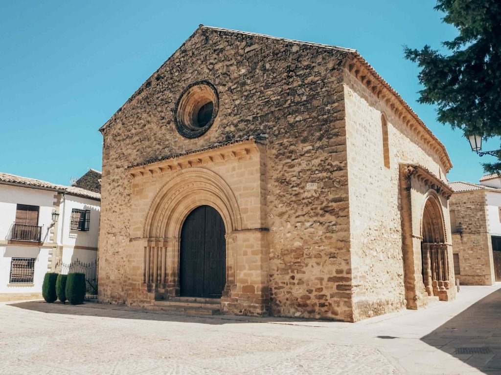 Iglesia de Santa Cruz, una visita imprescindible que hacer en Baeza