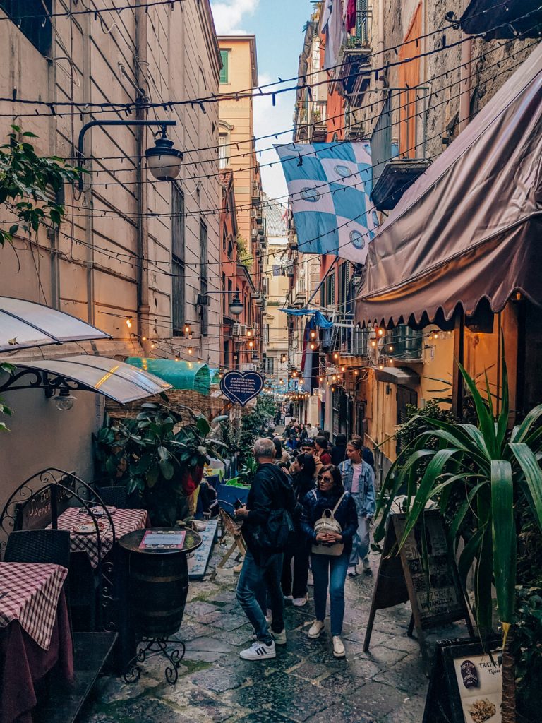 Calles del casco antiguo de Nápoles