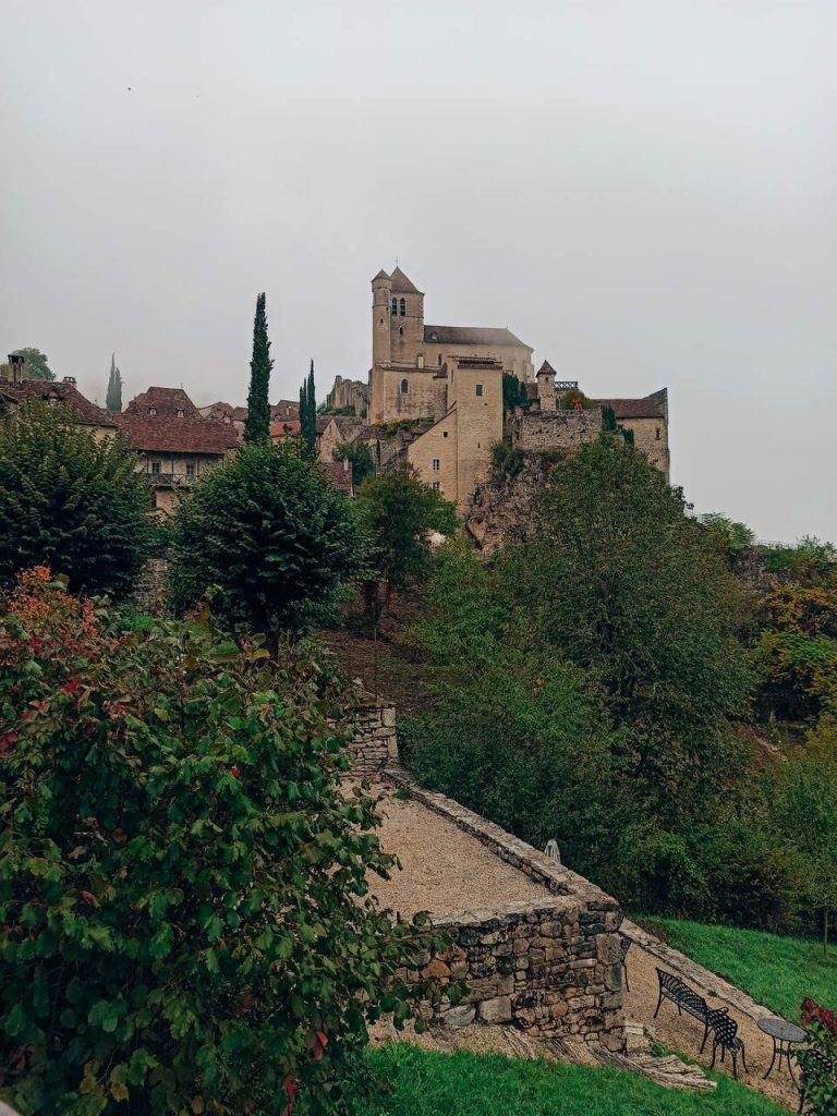 Vistas de la Iglesia de San Cyr de Saint-Cirq-Lapopie